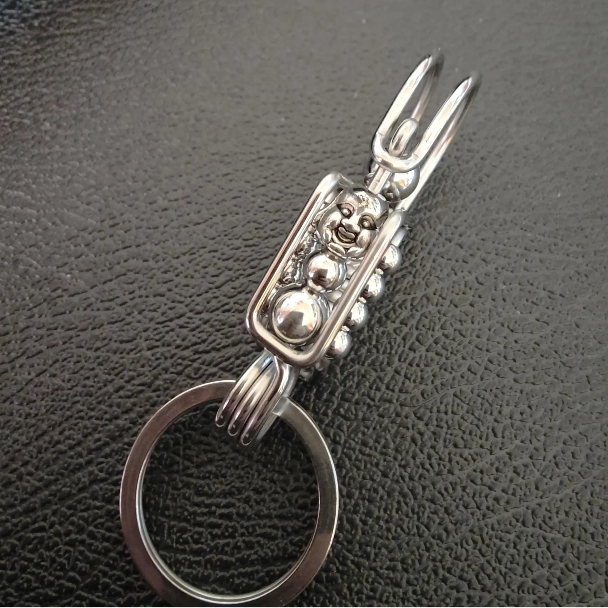 Handcrafted Stainless Steel Carabiner Keychain (4) Handcrafted Stainless Steel Carabiner Keychain (4)